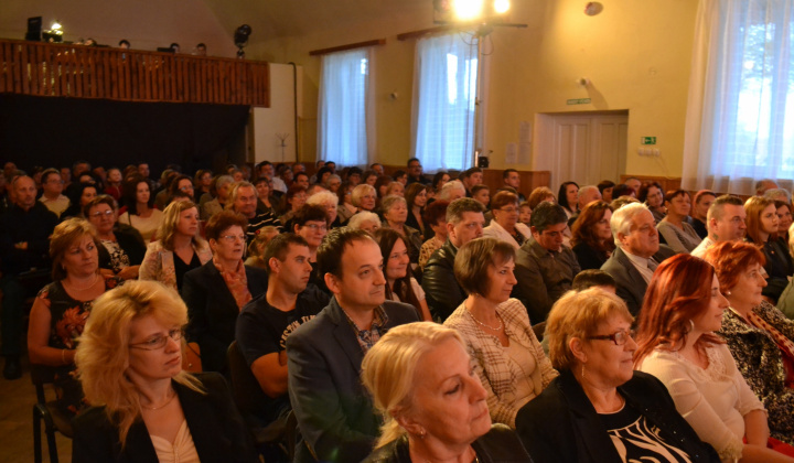 A kassai Thália Színház nagysikerű teltházas szereplése Zsarnón 