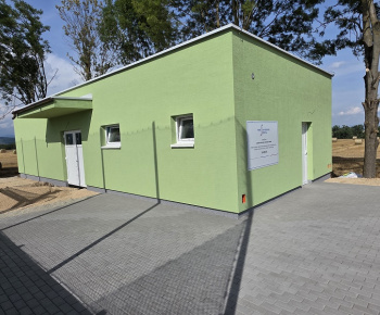 Projekty / Výstavba multifunkčného ihriska v obci Žarnov - foto