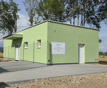 Projekty / Výstavba multifunkčného ihriska v obci Žarnov - foto