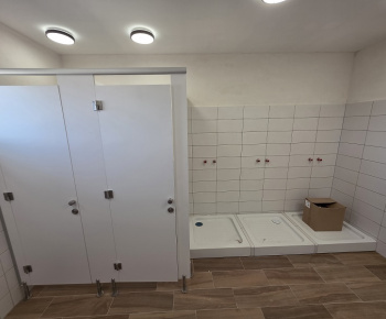 Projekty / Výstavba multifunkčného ihriska v obci Žarnov - foto